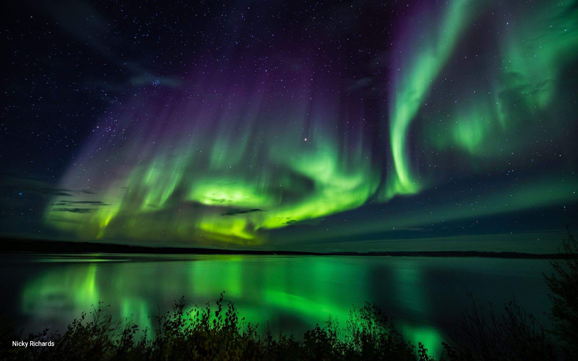 Summer Aurora Borealis in Yellowknife