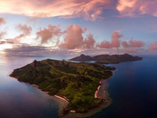 9 Day Coral Coast and Yasawa Island Romantic Getaway